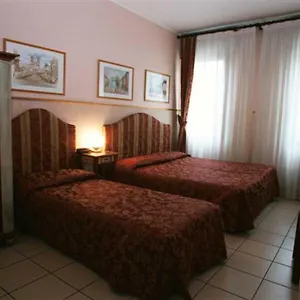 3* Ξενοδοχείο Ariston