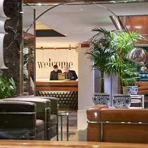 4* 酒店 广场酒店